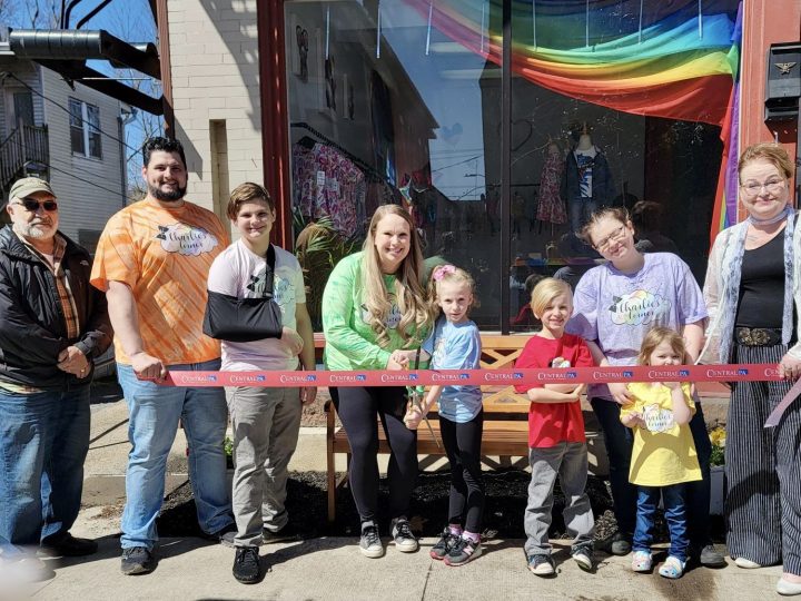 Charlie’s Corner celebrates grand opening